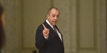 Cum a ajuns gen. Marian Hăpău să fie șeful spionilor Armatei și acuzațiile despre legăturile sale cu rușii