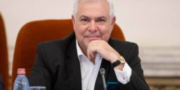 Ministrul Apărării, Angel Tîlvăr, îi dă peste nas lui Klaus Iohannis