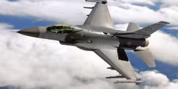 Avioanele F-16 şi bazele lor din afara Ucrainei vor deveni ţinte legitime pentru Rusia