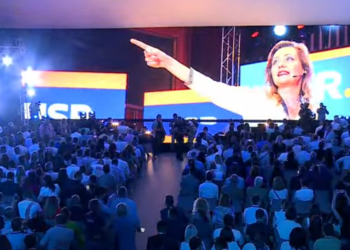 VIDEO | Congresul USR: Elena Lasconi a fost desemnată candidat la Președinție. Ea a făcut un apel la Nicolae Ciucă (PNL) să o susțină