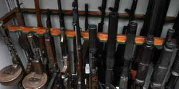 Ciudățeniile furtului armelor de la Ciorogârla, în care a fost implicat interlopul Țâru, arestat într-un dosar de trafic de arme