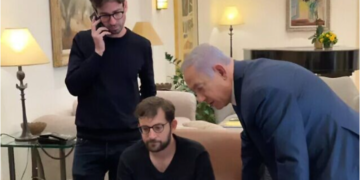 Un consultant al președintelui sârb Vučić este suspect în dosarul scurgerilor de secrete din biroul lui Netanyahu
