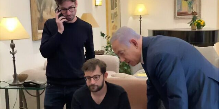 Un consultant al președintelui sârb Vučić este suspect în dosarul scurgerilor de secrete din biroul lui Netanyahu