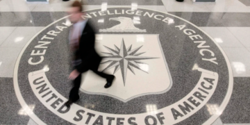 O listă neclasificată cu numele agenților CIA a fost trimisă la Casa Albă / Reducerile de personal ale lui Musk riscă să provoace un „dezastru de contrainformații”