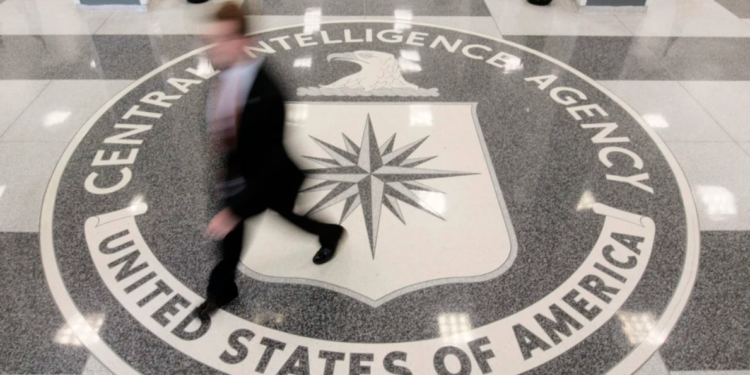 O listă neclasificată cu numele agenților CIA a fost trimisă la Casa Albă / Reducerile de personal ale lui Musk riscă să provoace un „dezastru de contrainformații”
