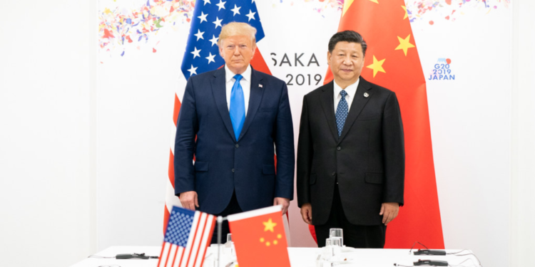 Trump amână cu o lună intrarea în vigoare a taxelor vamale pentru Mexic și Canada