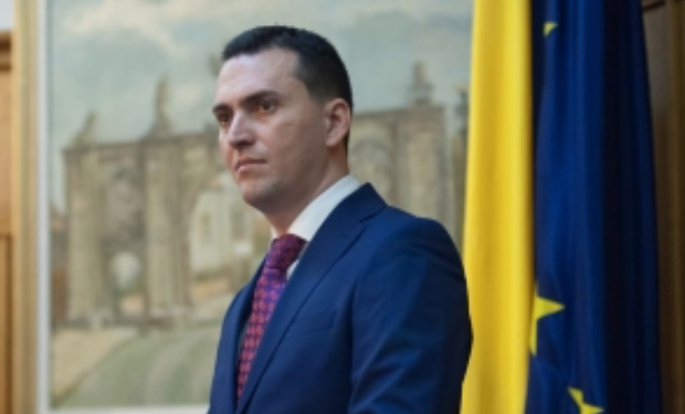 Generalul Zisu l-a angajat pe fiul unor procurori DNA să-i supervizeze achiziţiile publice / Alin Alexandru este în prezent director la Inspecția Judiciară