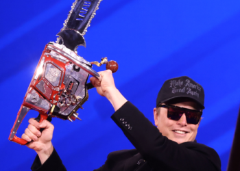 Elon Musk s-a certat cu doi miniștri ai lui Trump pe tema concedierilor din administrație