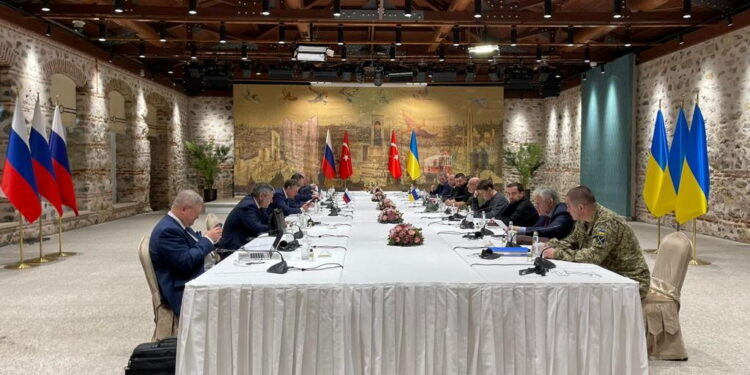Negocierile de pace ruso- ucrainene: discuții reale sau butaforie?