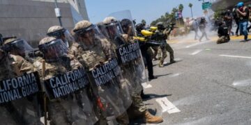 Donald Trump vrea să invoce Legea insurecției pentru a controla protestele din Los Angeles