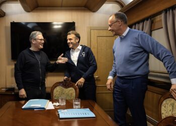 Marea Britanie se reapropie de Uniunea Europeană. Alianța E3 cu Franța și Germania se consolidează