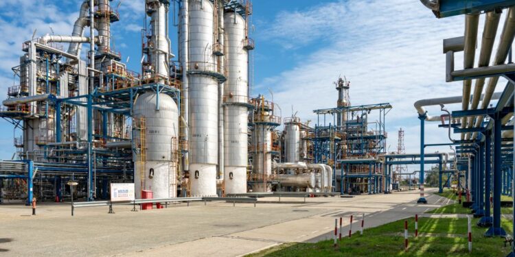 Compania chineză pentru care McGonigal (FBI) și-a trădat țara a vrut să cumpere Petromidia. Terenul a fost pregătit de Ponta