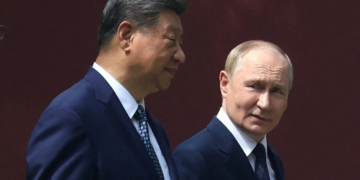 China înarmează în secret Rusia. Jurnaliștii britanici au devoalat o parte din infrastructura de suport