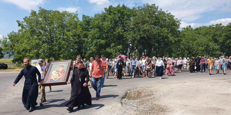 Apostolii Rusiei (II). Kremlinul cotropește politic altarele Basarabiei