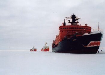 China începe să folosească tot mai mult ruta arctică pentru transportul maritim către Europa