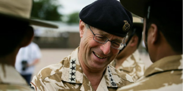 Mareșalul Richards, militarul britanic cu cel mai înalt grad, avertizează: „Ucraina nu poate învinge Rusia”