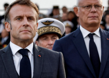 Edouard Philippe, aliatul lui Macron, blochează bugetul pe 2026 pentru a se profila prezidențiabil împotriva extremei drepte