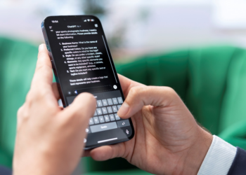 Interzicem tehnologia în procesul de educație? Despre cum un răspuns rapid poate fi cel mai periculos răspuns