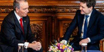 Cine este noul ambasador al SUA la București, Darryl Nirenberg. A lucrat pentru cel mai vechi și mai mare finanțator al lui Trump