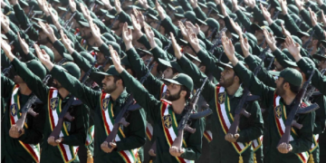 De ce „decapitarea” conducerii nu prăbușește regimul din Iran. Cum arată labirintul rezilienței Teheranului