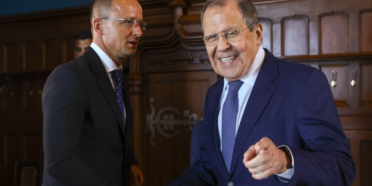 Comisia Europeană vrea să stabilească oficial dacă Ungaria a divulgat informații către Rusia