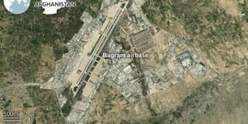 Conflictul dintre Pakistan și Afganistan intră într-o nouă fază: bombardamente intensificate și o frontieră care devine linie de front