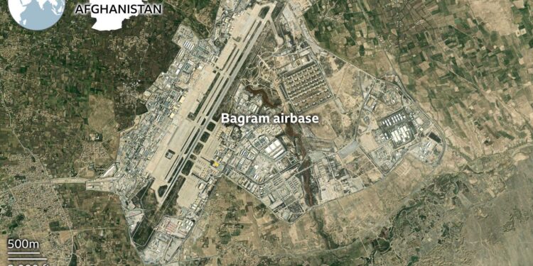 Conflictul dintre Pakistan și Afganistan intră într-o nouă fază: bombardamente intensificate și o frontieră care devine linie de front