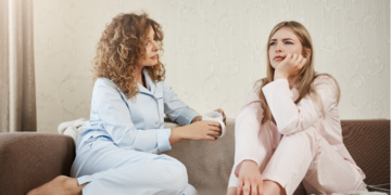 Simularea Evaluării Naționale 2026: Ce să-i spui copilului când se întoarce acasă după examen. Sfaturile unui profesor