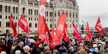 Stânga din Europa Centrală trece prin cea mai gravă criză de la prăbușirea comunismului