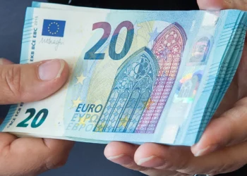 Bulgaria face rocada cu Grecia în coada clasamentului PIB per capita. România caută echilibrul între creștere și supraviețuire fiscală