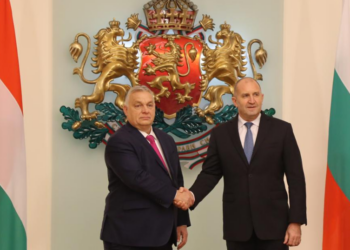 Alegeri parlamentare în Ungaria și Bulgaria. Viktor Orbán vrea să câștige cu sprijinul boților ruși, în timp ce Sofia face eforturi să îi anihileze