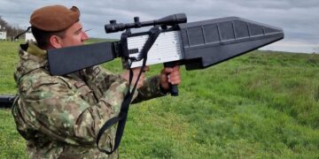 PREMIERĂ | NATO a testat în România o rețea de apărare stratificată împotriva roiurilor de drone deasupra Mării Negre