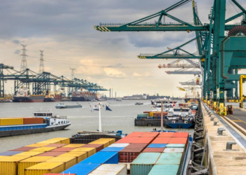 Companiile nu se întorc acasă când pleacă din China. Ce spune asta despre ordinea economică globală