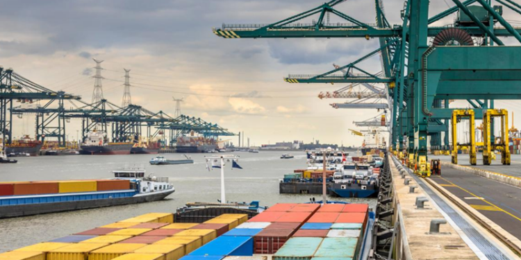 Companiile nu se întorc acasă când pleacă din China. Ce spune asta despre ordinea economică globală