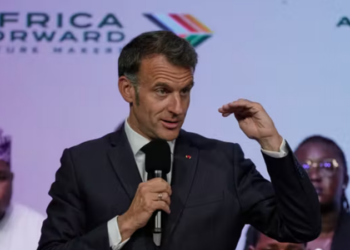 Macron anunță investiții și acorduri de 23-27 mld. de euro în Africa/ Renewvia investește 750M dolari în Africa de Est/ Rafinărie regională: miliardarul Dangote alege Kenya