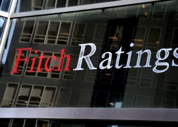România este foarte aproape să primească rating de țară „junk”. Cât mai e până acolo și ce ar trebui să se întâmple