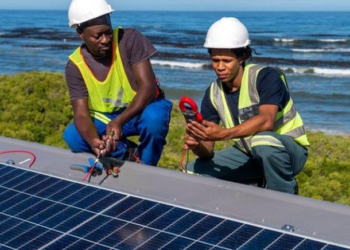 Energia viitorului ar putea fi construită în Africa/ Mega-fuziune bancară în Kenya/ Rwanda încheie un parteneriat cu NASA