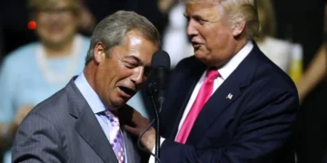 Extrema dreaptă britanică nu se războiește doar cu imigranții, ci și cu ea însăși